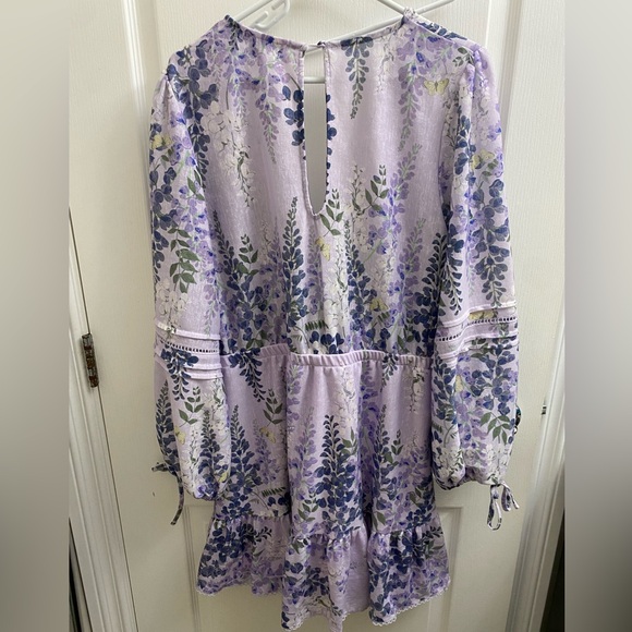 Lilac Long Sleeve Dress - Picture 4 of 4